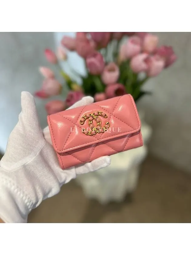 19 Gold Hardware Lambskin Flap Card Wallet Coral Pink Chanel