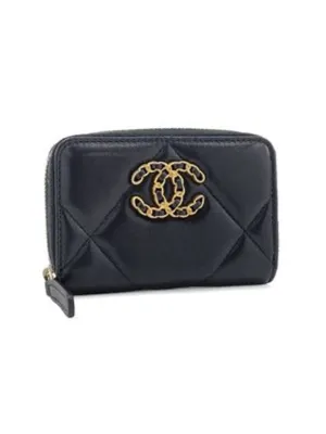 19 Zip Around Lambskin Card Wallet Black Chanel