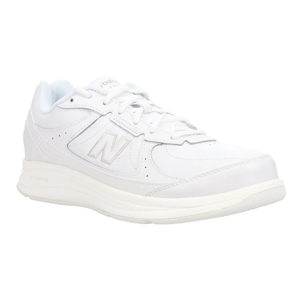 577v1 Perforated Walking Shoes