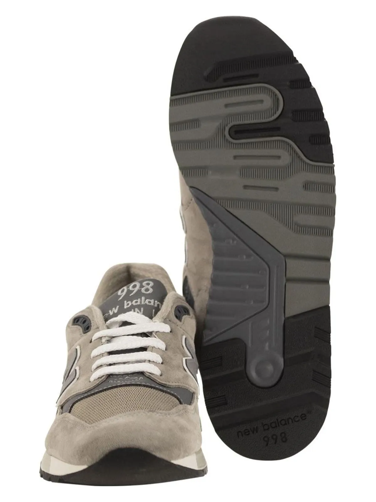 998 - SNEAKERS