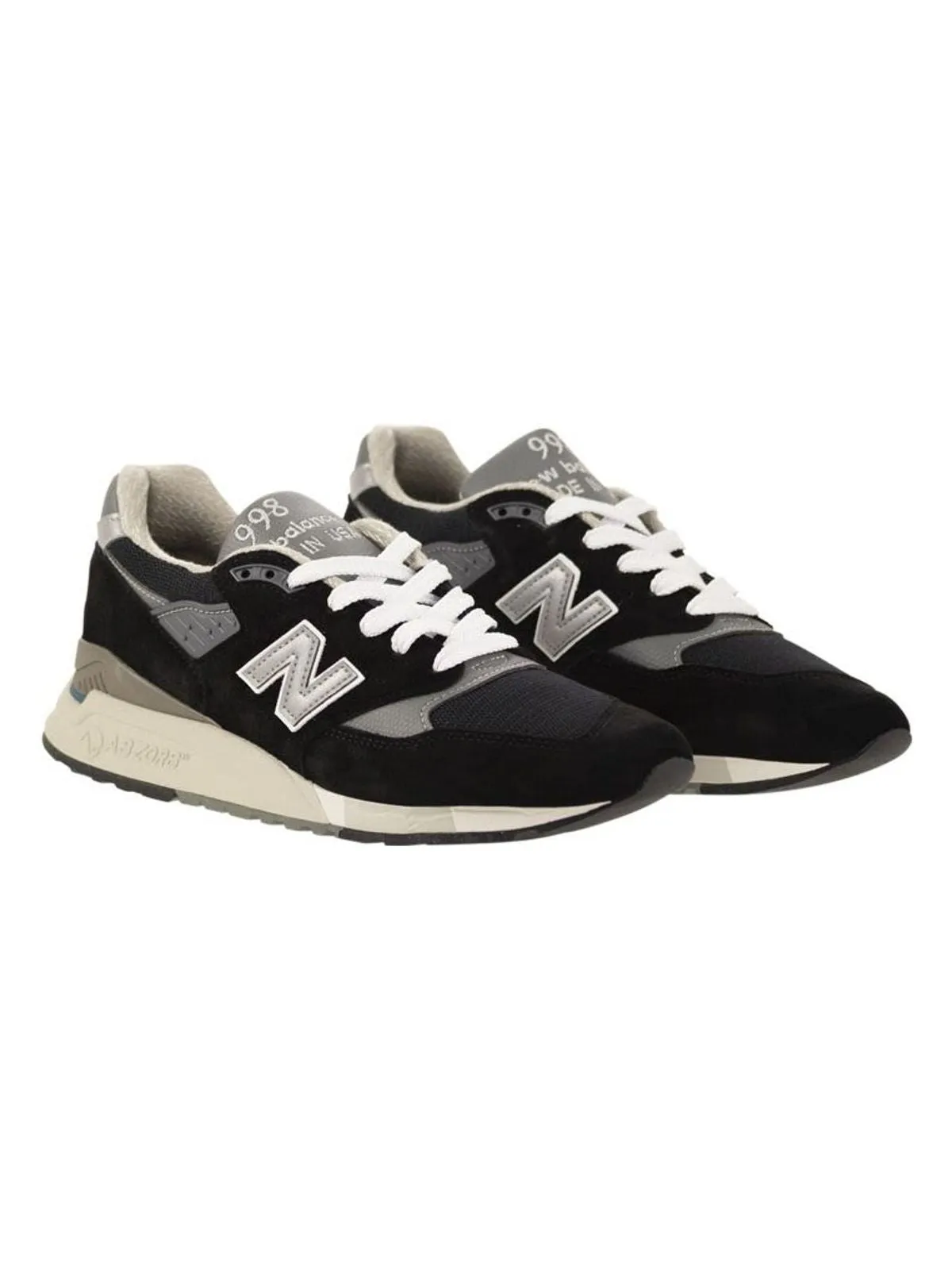 998 - SNEAKERS