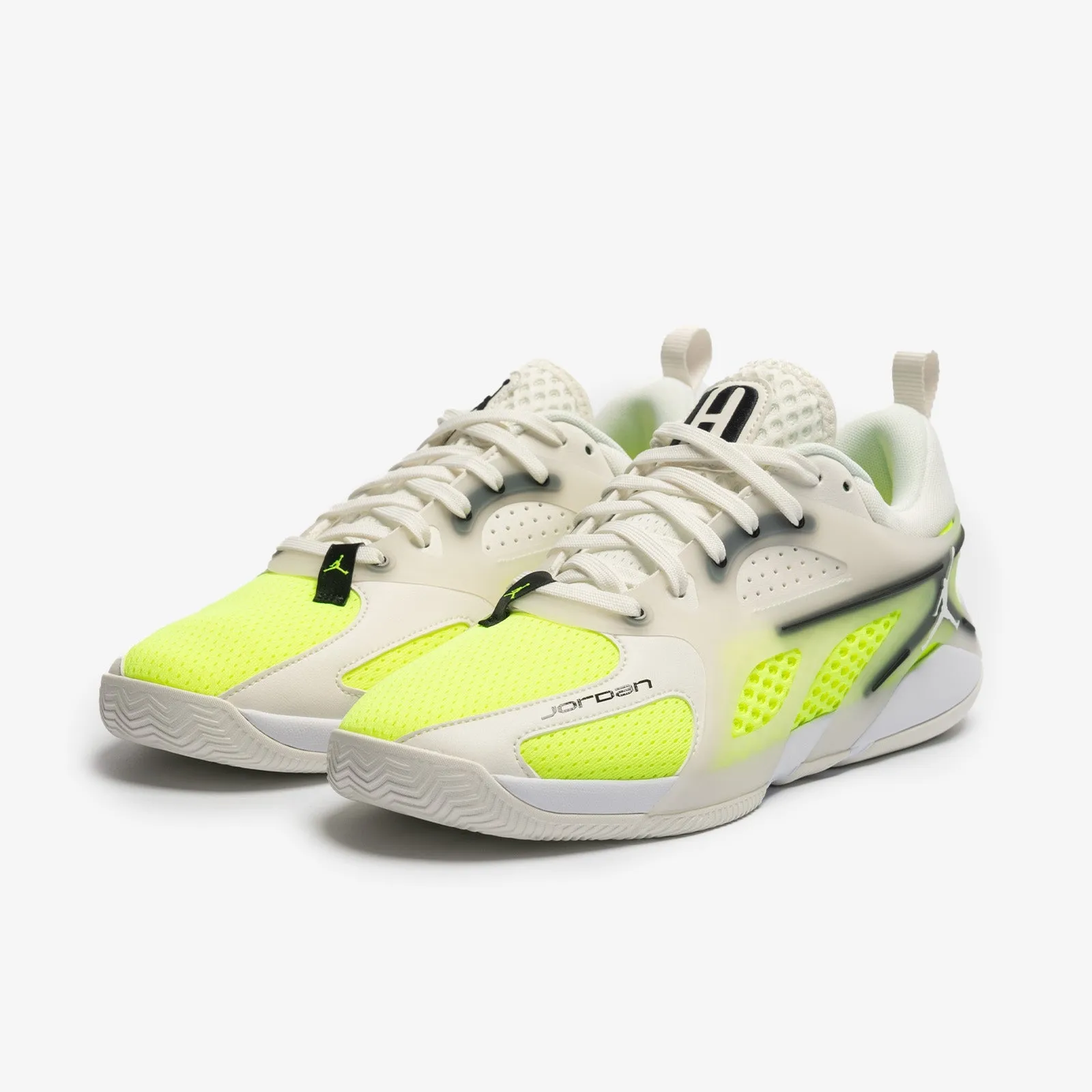 M Jordan Heir Series "White and Black Volt" FQ3858-107