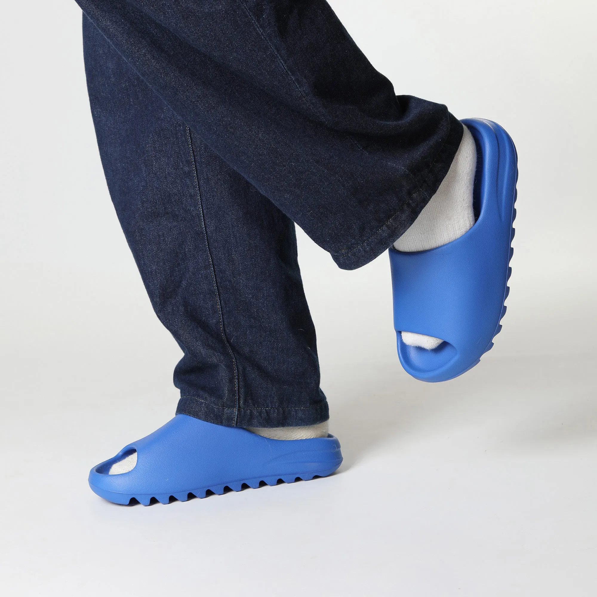 Yeezy Slide Azure